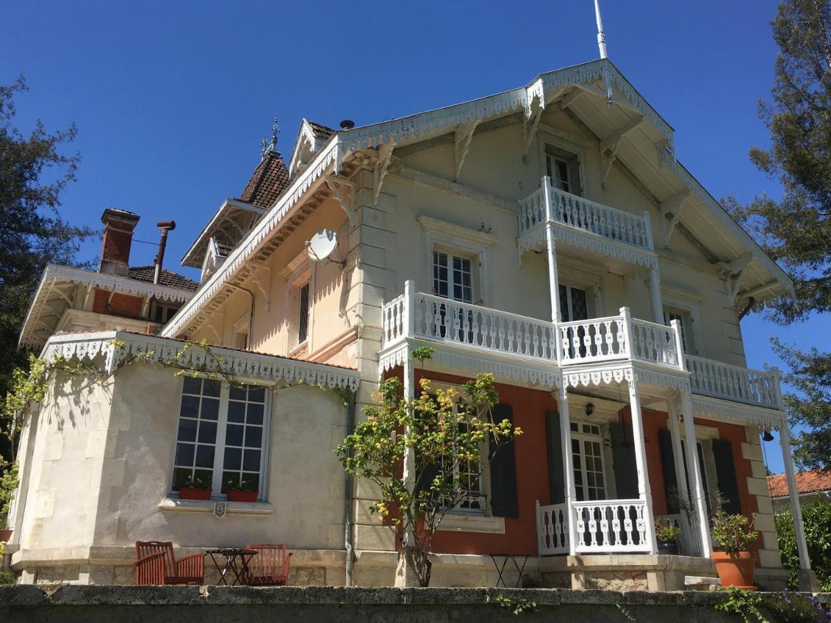 Manoir De L'Epine Saint-Séverin Exterior foto